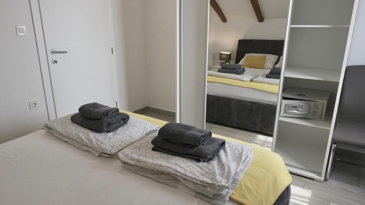 Apartments Bestak Крк Экстерьер фото