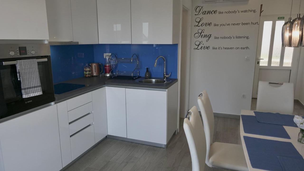 Apartments Bestak Крк Экстерьер фото