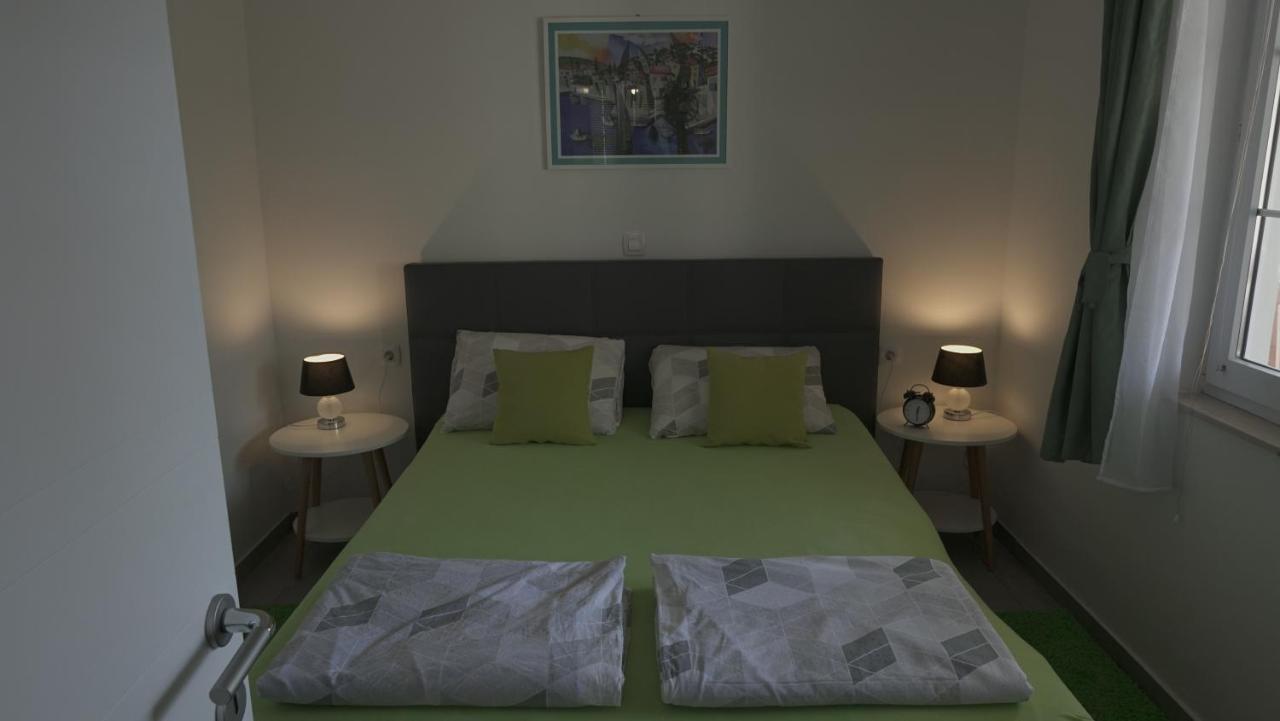 Apartments Bestak Крк Экстерьер фото